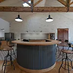 Lumineux Pour 4 Pers., Centre-ville, Equipements Bebe, Wifi, Garage, Degustation Truffes Offertes - Fr-1-653-247 Apartment