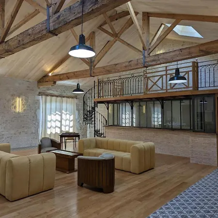 Lumineux Pour 4 Pers., Centre-ville, Equipements Bebe, Wifi, Garage, Degustation Truffes Offertes - Fr-1-653-247 *