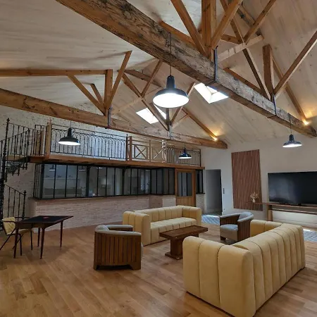 Apartment Lumineux Pour 4 Pers., Centre-ville, Equipements Bebe, Wifi, Garage, Degustation Truffes Offertes - Fr-1-653-247 Jarnac