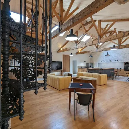 Lumineux Pour 4 Pers., Centre-ville, équipements Bébé, Wifi, Garage, Dégustation Truffes Offertes - Fr-1-653-247 * Jarnac