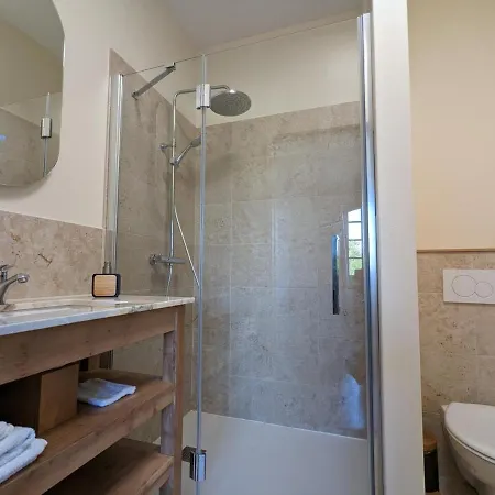 Appartement Lumineux Pour 4 Pers., Centre-ville, équipements Bébé, Wifi, Garage, Dégustation Truffes Offertes - Fr-1-653-247