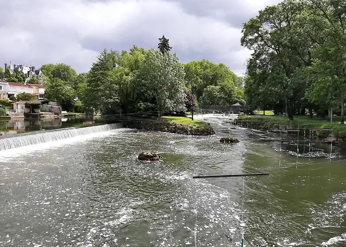 Lumineux Pour 4 Pers., Centre-ville, équipements Bébé, Wifi, Garage, Dégustation Truffes Offertes - Fr-1-653-247